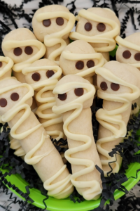 mummy cookies closeup
